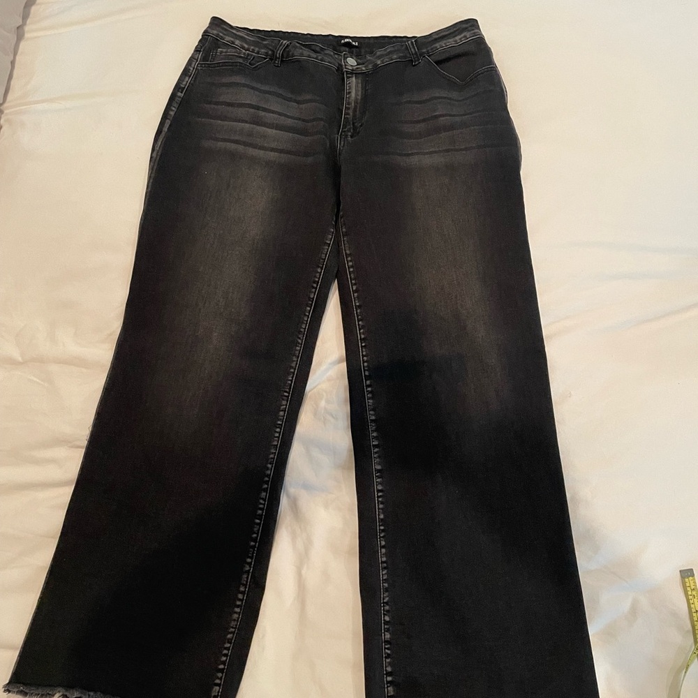 Never worn distressed Women's wide leg Black Jeans